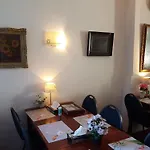 بان فندق 2*
