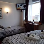 بان