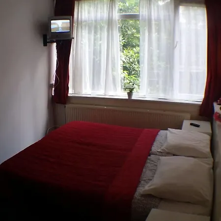 ホテル バーン 2*